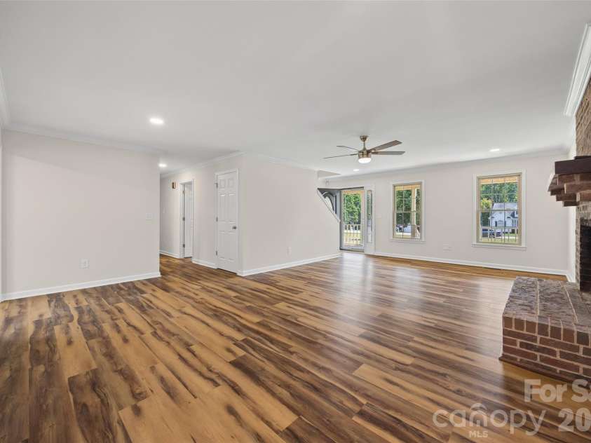 230 Wesley Amaker Road, York, SC 29745.  MLS# CAR4418695, YatesRealty ID 49528. 