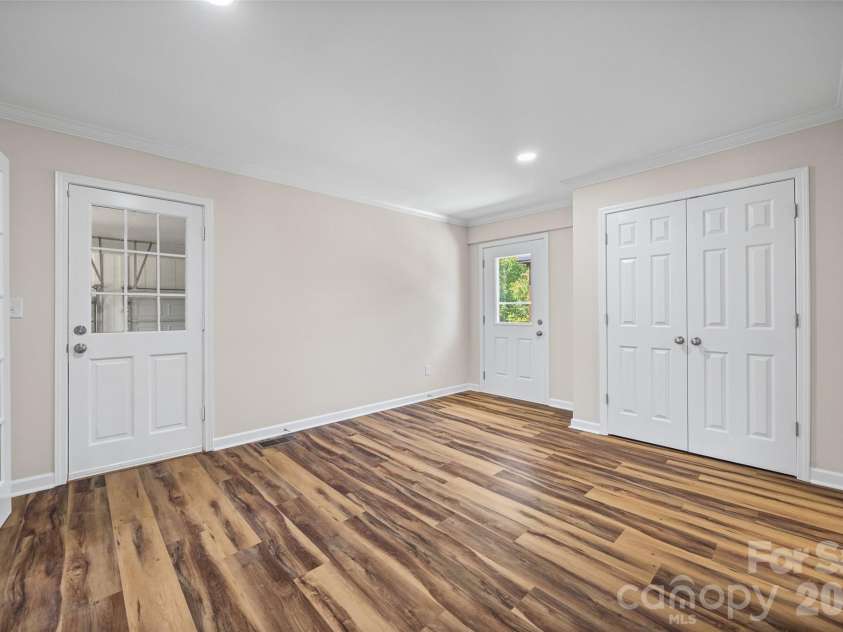 230 Wesley Amaker Road, York, SC 29745.  MLS# CAR4418695, YatesRealty ID 49528. 