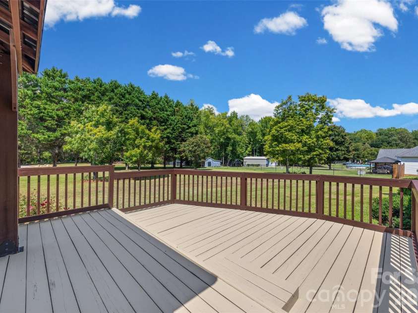 230 Wesley Amaker Road, York, SC 29745.  MLS# CAR4418695, YatesRealty ID 49528. 
