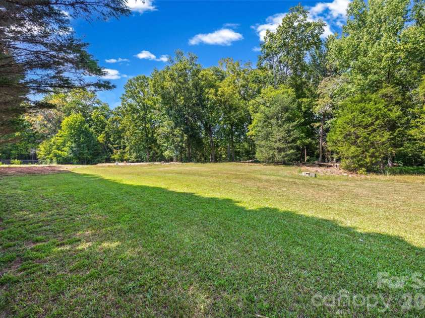 230 Wesley Amaker Road, York, SC 29745.  MLS# CAR4418695, YatesRealty ID 49528. 