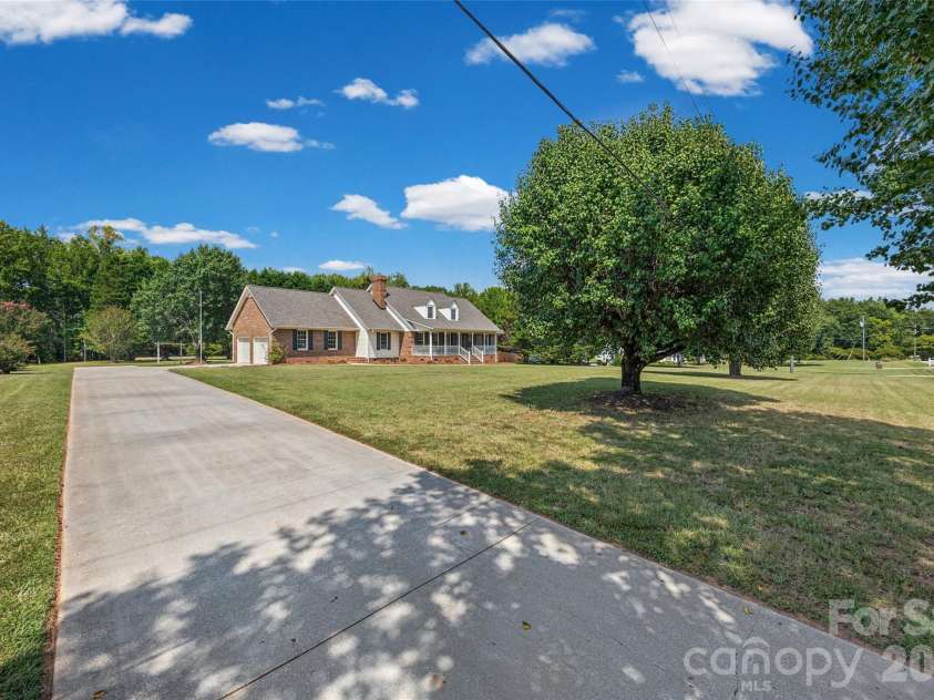 230 Wesley Amaker Road, York, SC 29745.  MLS# CAR4418695, YatesRealty ID 49528. 