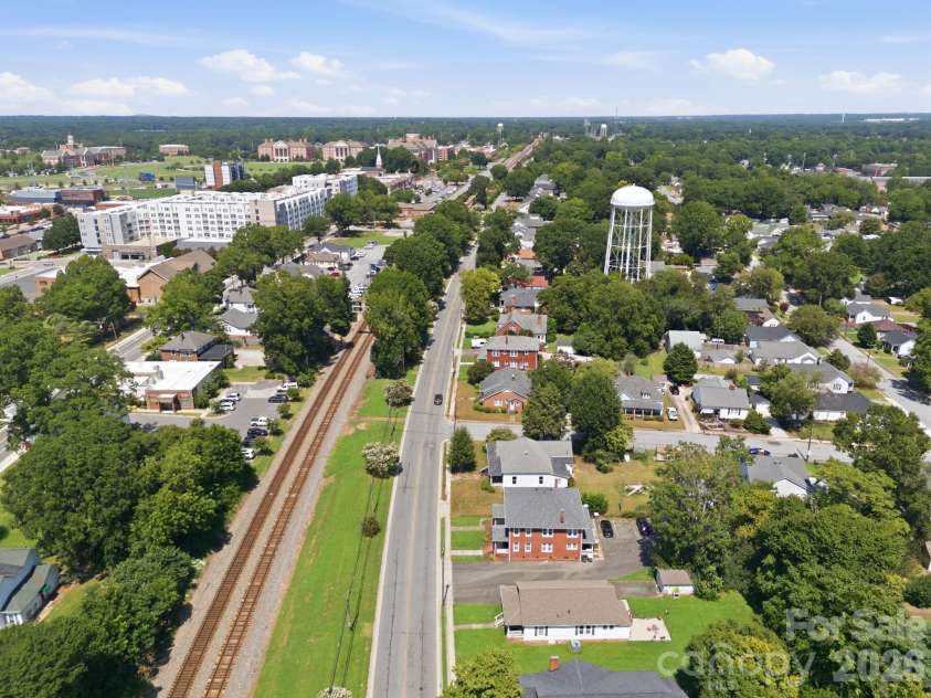 313 Ridge Avenue, Kannapolis, NC 28083.  MLS# CAR4405624, YatesRealty ID 49529. 