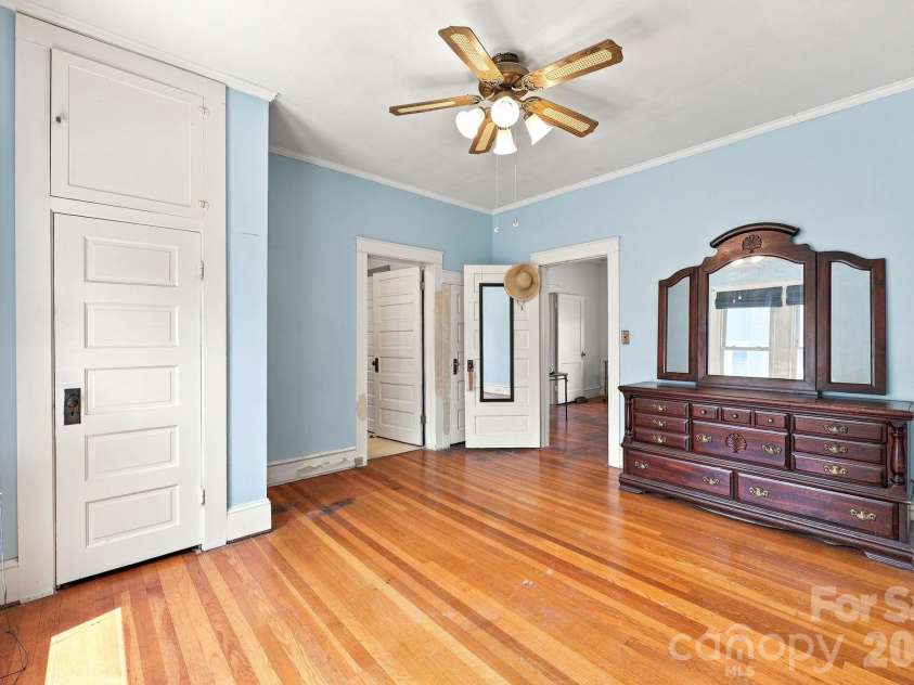 313 Ridge Avenue, Kannapolis, NC 28083.  MLS# CAR4405624, YatesRealty ID 49529. Back Bedroom
