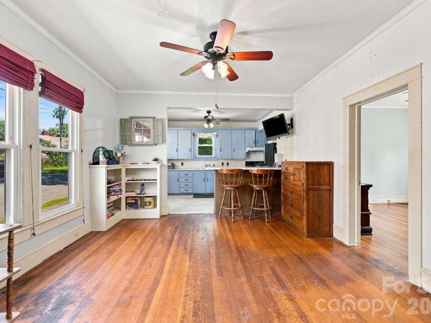 313 Ridge Avenue, Kannapolis, NC 28083.  MLS# CAR4405624, YatesRealty ID 49529. Dining Room