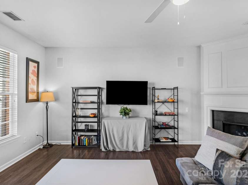 3213 Mannington Drive, Charlotte, NC 28270.  MLS# CAR4328804, YatesRealty ID 4953. 