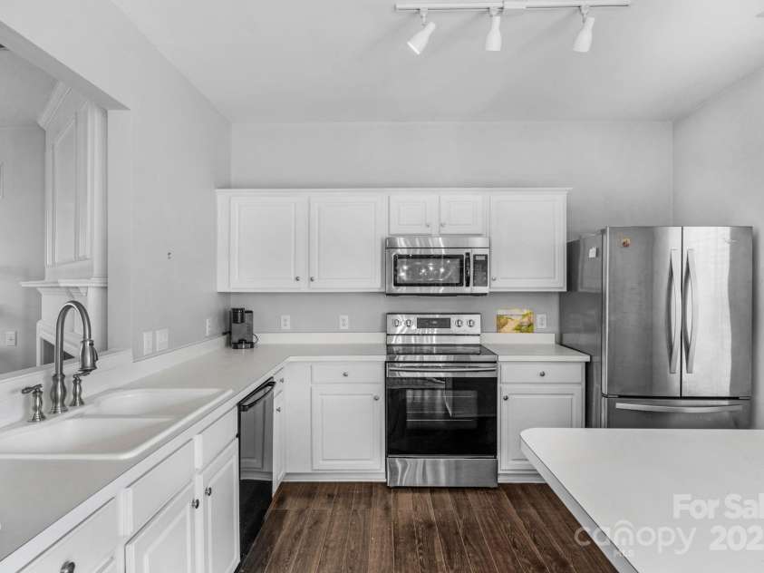 3213 Mannington Drive, Charlotte, NC 28270.  MLS# CAR4328804, YatesRealty ID 4953. 