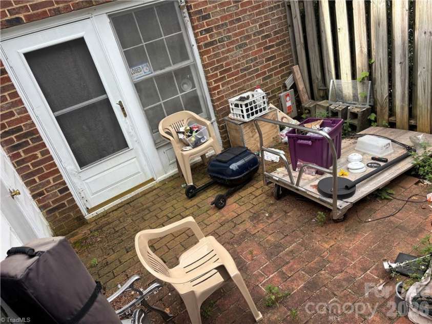2811 Bleeker Square, Winston Salem, NC 27106.  MLS# CAR4420458, YatesRealty ID 49531. 