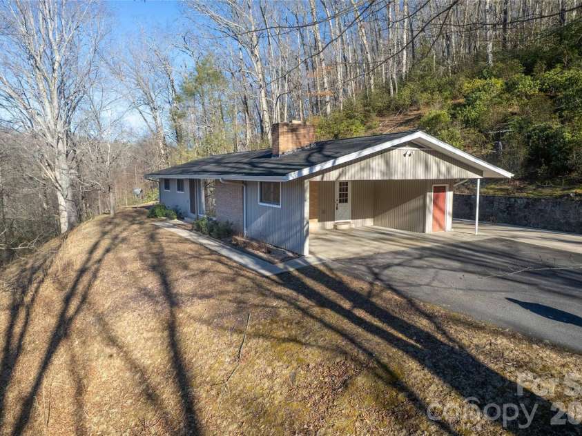 223 Cherry Street, Sylva, NC 28779.  MLS# CAR4422833, YatesRealty ID 49533. 