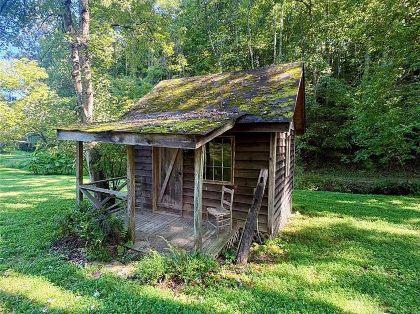 4019 Happy Goats Way, Lenoir, NC 28645.  MLS# CAR4422447, YatesRealty ID 49536. 