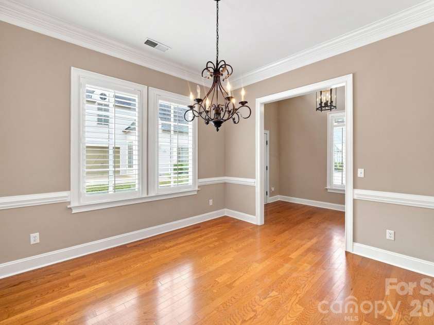 8813 Provence Village Lane, Charlotte, NC 28226.  MLS# CAR4413848, YatesRealty ID 49538. 