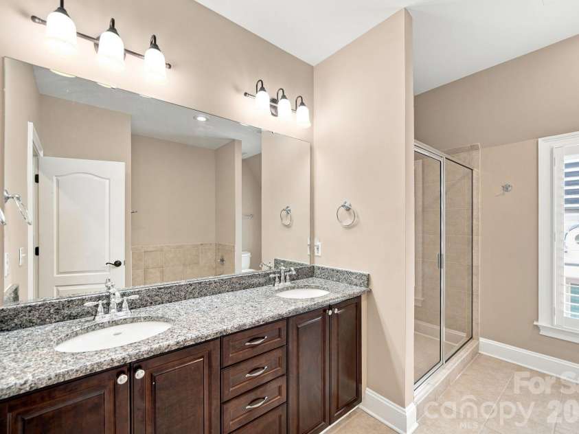 8813 Provence Village Lane, Charlotte, NC 28226.  MLS# CAR4413848, YatesRealty ID 49538. 