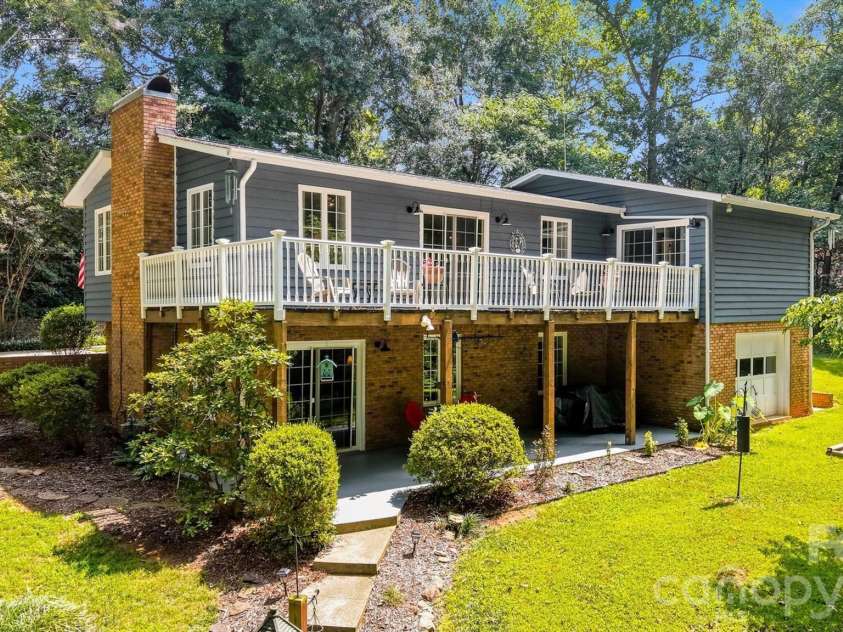 37 HOME PLACE Lane, Hickory, NC 28601.  MLS# CAR4422455, YatesRealty ID 49539. 