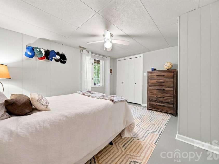 37 HOME PLACE Lane, Hickory, NC 28601.  MLS# CAR4422455, YatesRealty ID 49539. 