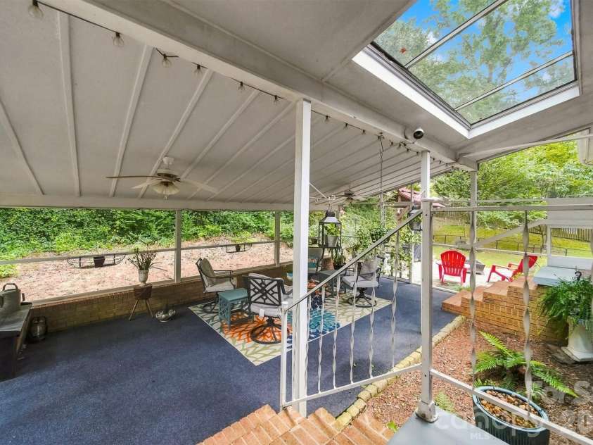 37 HOME PLACE Lane, Hickory, NC 28601.  MLS# CAR4422455, YatesRealty ID 49539. 