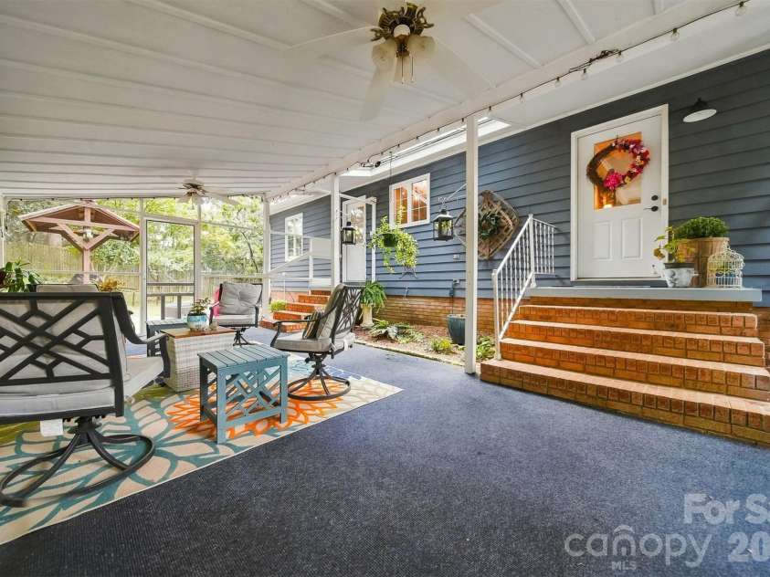 37 HOME PLACE Lane, Hickory, NC 28601.  MLS# CAR4422455, YatesRealty ID 49539. 