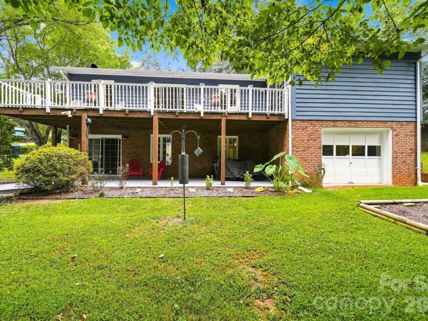 37 HOME PLACE Lane, Hickory, NC 28601.  MLS# CAR4422455, YatesRealty ID 49539. 