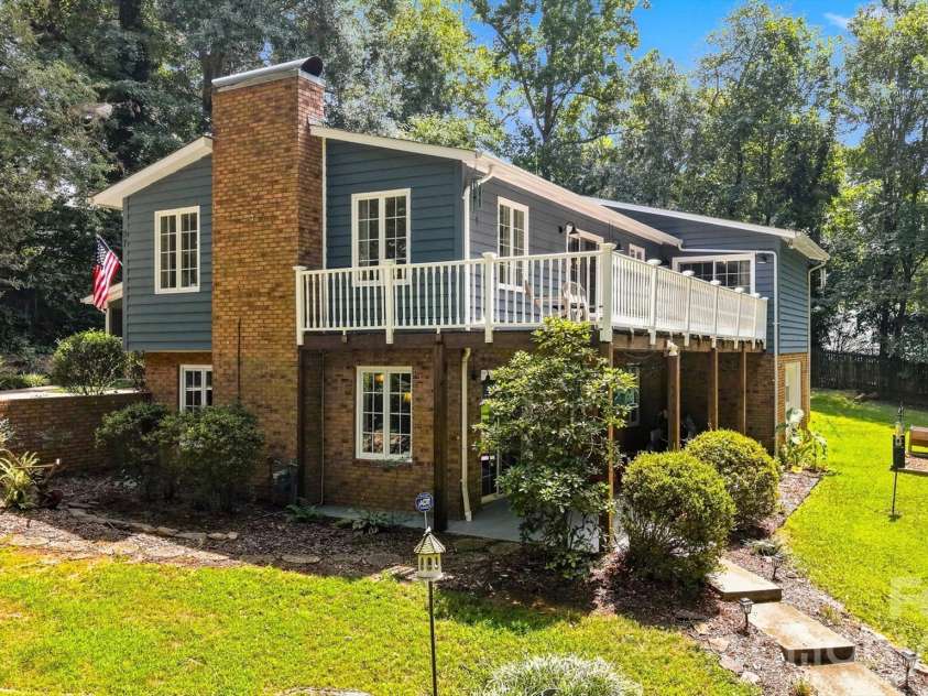 37 HOME PLACE Lane, Hickory, NC 28601.  MLS# CAR4422455, YatesRealty ID 49539. 