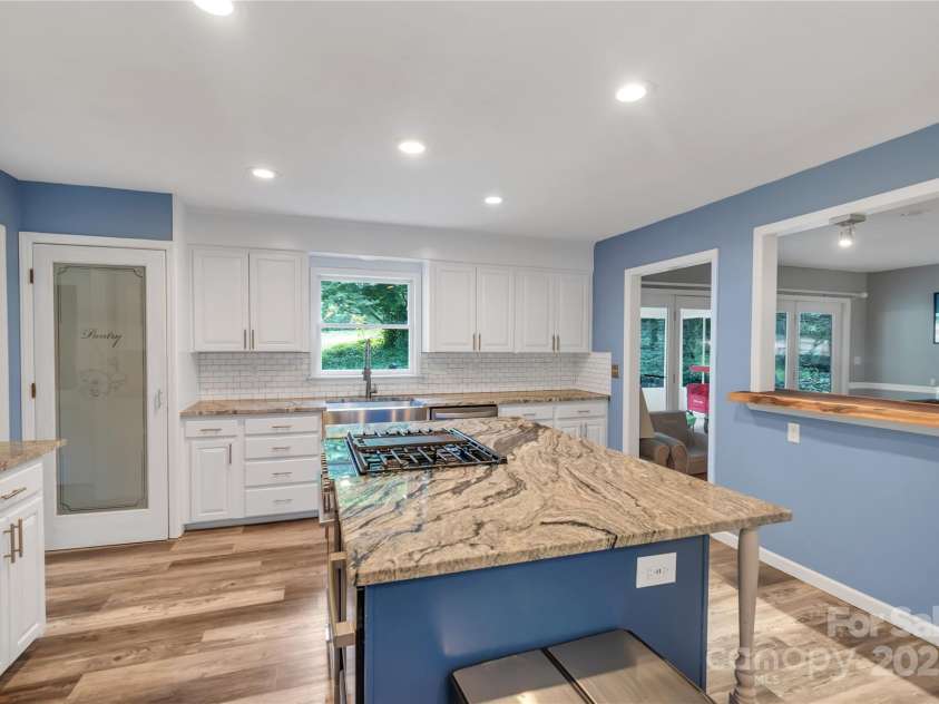 2201 Holly Lane, Shelby, NC 28150.  MLS# CAR4232605, YatesRealty ID 4954. 