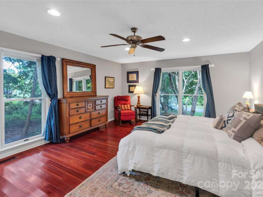 2201 Holly Lane, Shelby, NC 28150.  MLS# CAR4232605, YatesRealty ID 4954. 