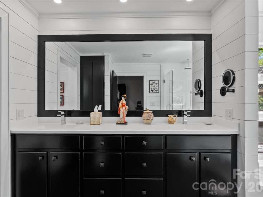 566 Canebrake Road, Tryon, NC 28782.  MLS# CAR4299420, YatesRealty ID 4954. 