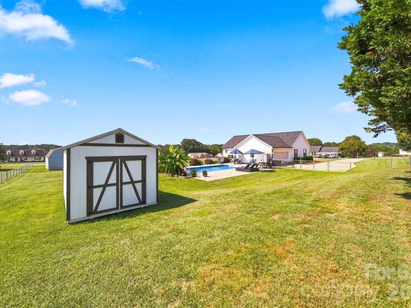 3294 Cascade Trail, Lincolnton, NC 28092.  MLS# CAR4422444, YatesRealty ID 49540. 