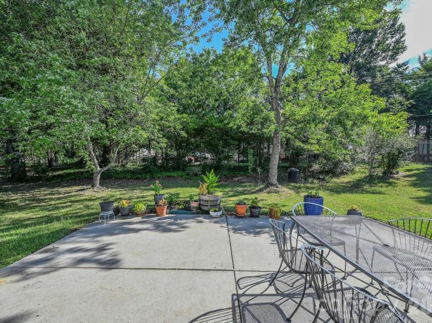 12728 Planters Row Drive, Charlotte, NC 28278.  MLS# CAR4422415, YatesRealty ID 49542. 