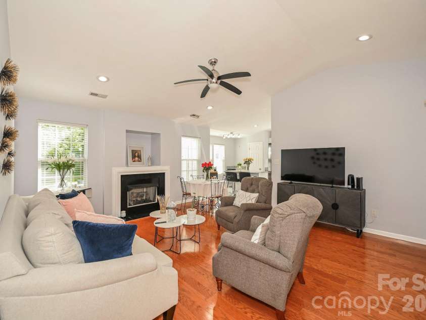 12728 Planters Row Drive, Charlotte, NC 28278.  MLS# CAR4422415, YatesRealty ID 49542. 