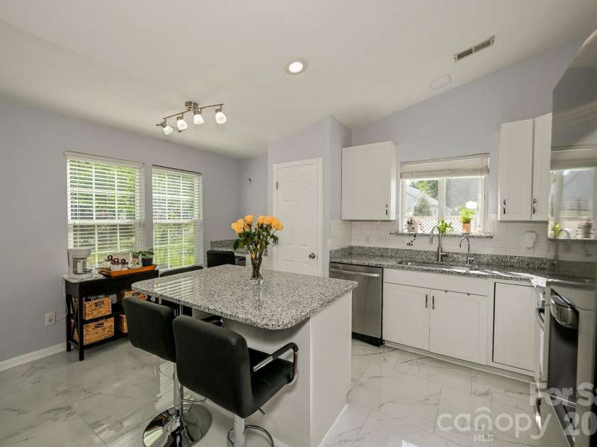 12728 Planters Row Drive, Charlotte, NC 28278.  MLS# CAR4422415, YatesRealty ID 49542. 