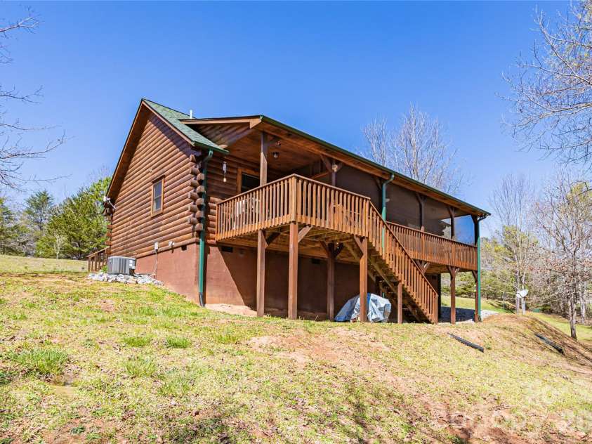 201 Whitestone Circle, Union Mills, NC 28167.  MLS# CAR4422819, YatesRealty ID 49544. 