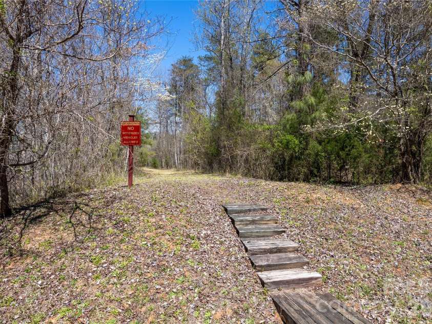 201 Whitestone Circle, Union Mills, NC 28167.  MLS# CAR4422819, YatesRealty ID 49544. 