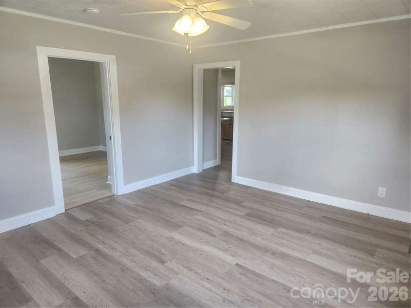 8 summit Avenue, Granite Falls, NC 28630.  MLS# CAR4422269, YatesRealty ID 49545. Living Room
