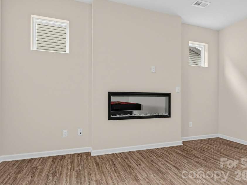 1780 Troon Drive, Salisbury, NC 28144.  MLS# CAR4421161, YatesRealty ID 49547. Living room