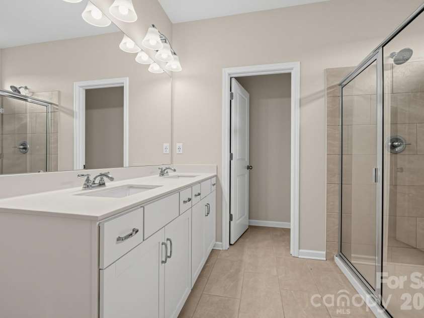 1780 Troon Drive, Salisbury, NC 28144.  MLS# CAR4421161, YatesRealty ID 49547. Main bathroom
