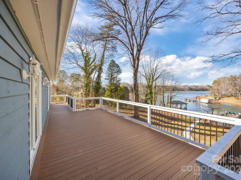 604 Beaten Path Road, Mooresville, NC 28117.  MLS# CAR4218477, YatesRealty ID 4955. 