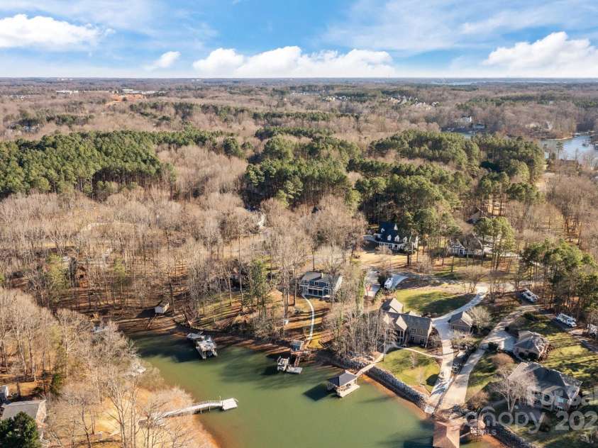 604 Beaten Path Road, Mooresville, NC 28117.  MLS# CAR4218477, YatesRealty ID 4955. 