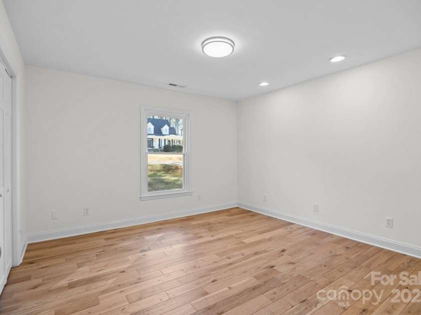 604 Beaten Path Road, Mooresville, NC 28117.  MLS# CAR4218477, YatesRealty ID 4955. 