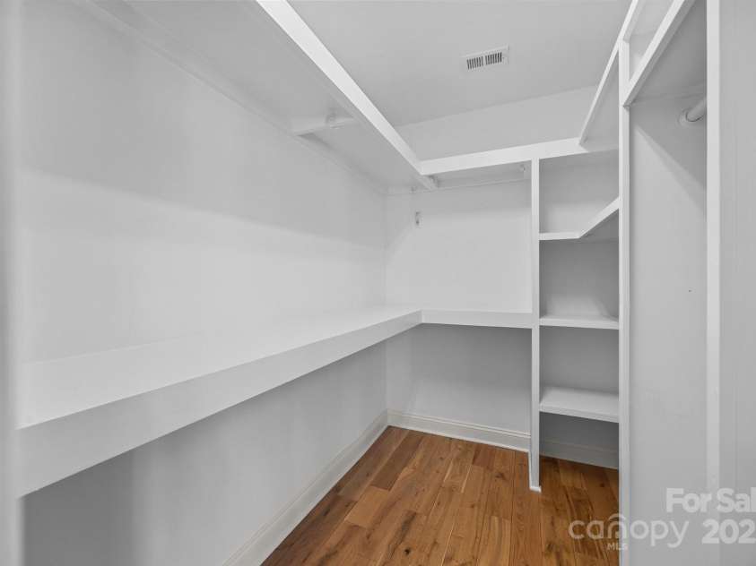 604 Beaten Path Road, Mooresville, NC 28117.  MLS# CAR4218477, YatesRealty ID 4955. 