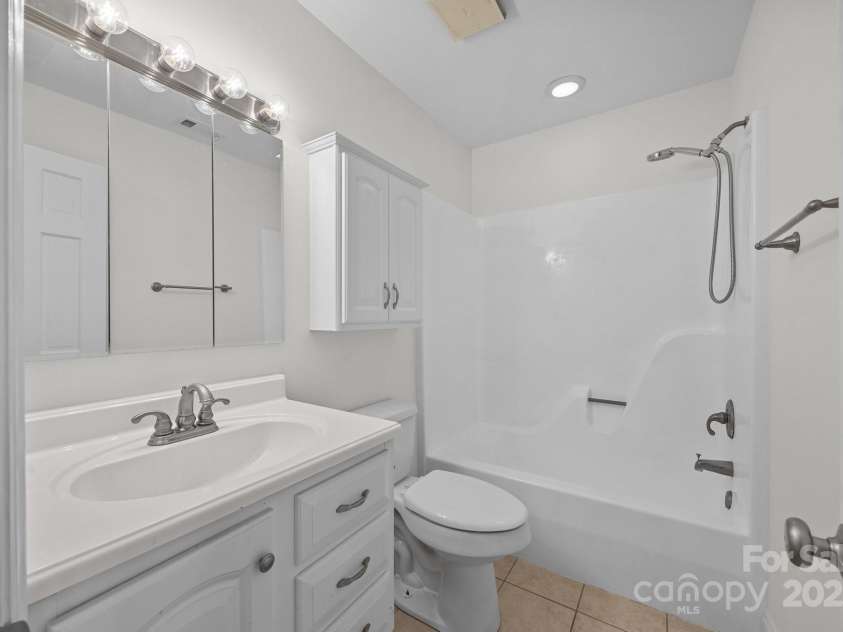 604 Beaten Path Road, Mooresville, NC 28117.  MLS# CAR4218477, YatesRealty ID 4955. 