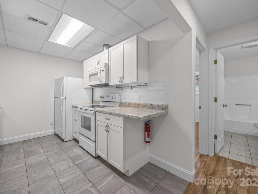 604 Beaten Path Road, Mooresville, NC 28117.  MLS# CAR4218477, YatesRealty ID 4955. 