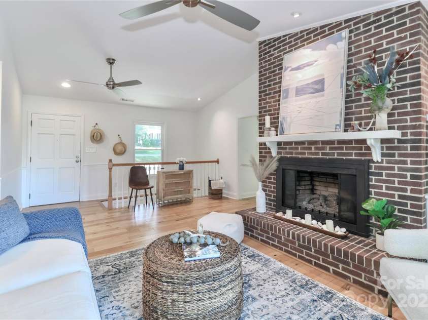 604 Beaten Path Road, Mooresville, NC 28117.  MLS# CAR4309732, YatesRealty ID 4955. 