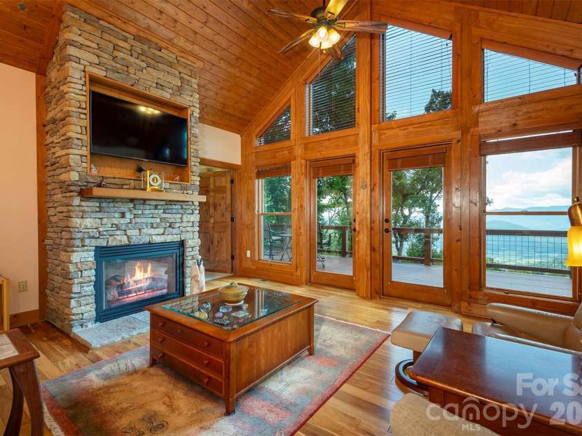 30 Wedgewood Terrace, Black Mountain, NC 28711.  MLS# CAR4421257, YatesRealty ID 49551. 
