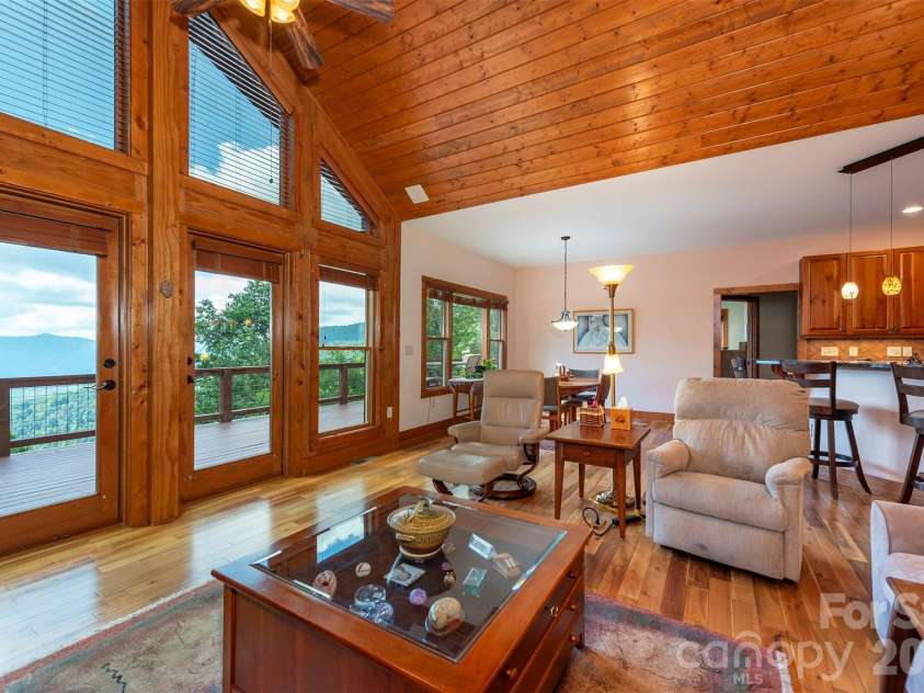 30 Wedgewood Terrace, Black Mountain, NC 28711.  MLS# CAR4421257, YatesRealty ID 49551. 