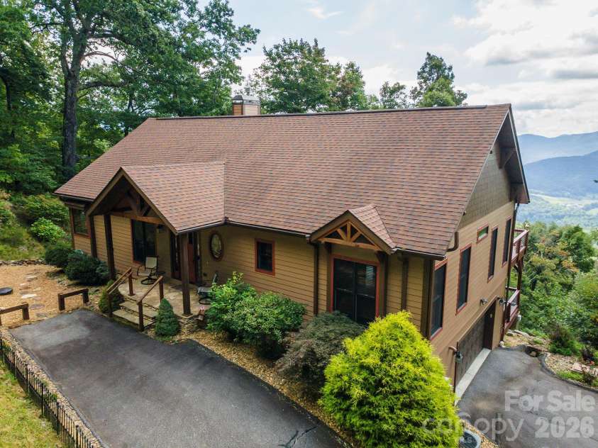 30 Wedgewood Terrace, Black Mountain, NC 28711.  MLS# CAR4421257, YatesRealty ID 49551. 