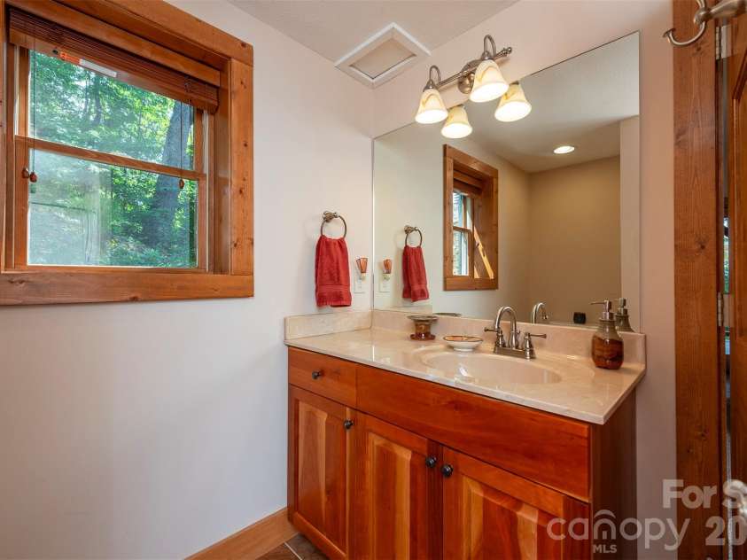 30 Wedgewood Terrace, Black Mountain, NC 28711.  MLS# CAR4421257, YatesRealty ID 49551. Lower Level full bath