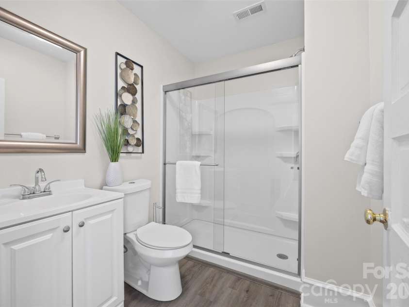 1501 Cleveland Avenue, Charlotte, NC 28203.  MLS# CAR4421877, YatesRealty ID 49554. 