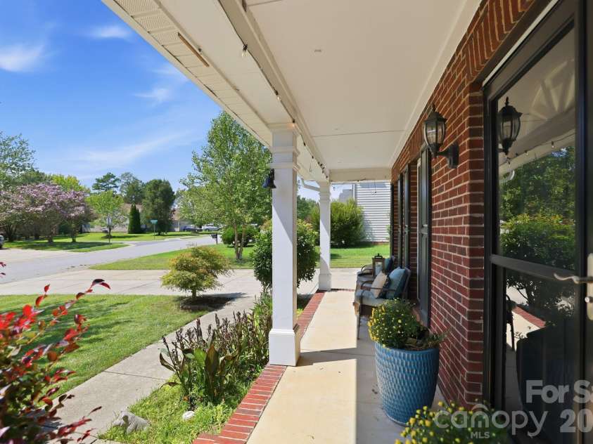 3901 Waters Reach Lane, Indian Trail, NC 28079.  MLS# CAR4418909, YatesRealty ID 49556. 