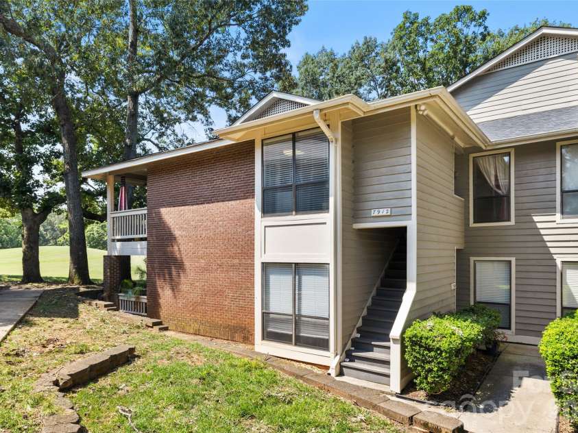 7912 Greenside Court, Charlotte, NC 28277.  MLS# CAR4418762, YatesRealty ID 49557. 