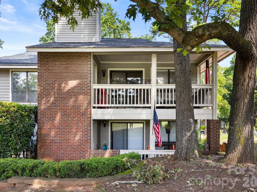 7912 Greenside Court, Charlotte, NC 28277.  MLS# CAR4418762, YatesRealty ID 49557. 