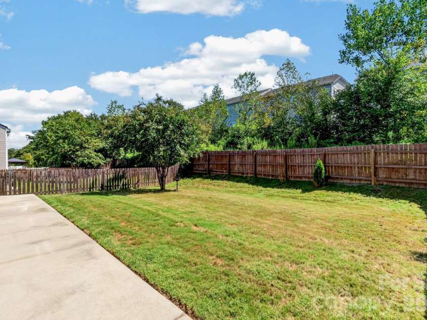 10344 Hillsborough Street, Huntersville, NC 28078.  MLS# CAR4414004, YatesRealty ID 49558. 