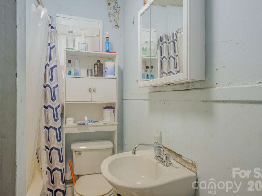 24 Timothy Street, Asheville, NC 28801.  MLS# CAR4412352, YatesRealty ID 49559. 